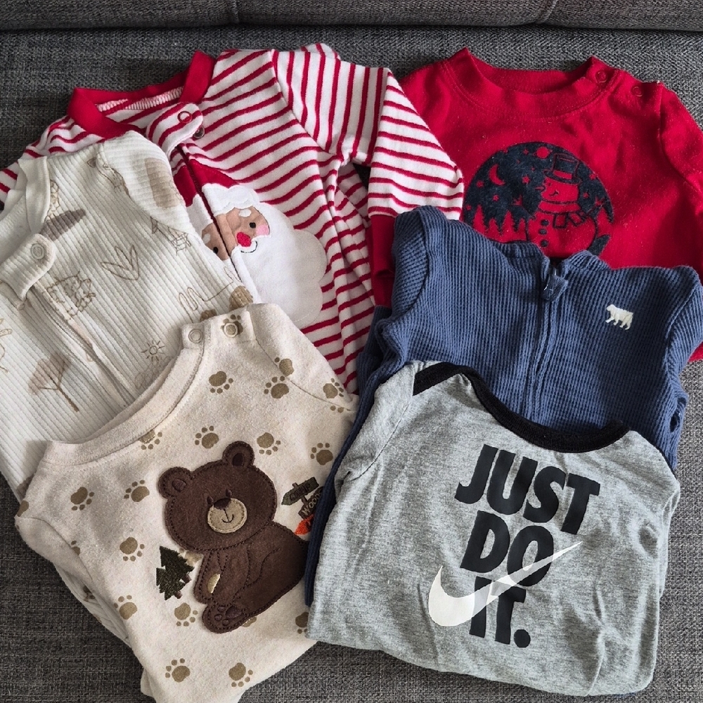6pc Bundle Nike Hooded Baby Romper Mixed Baby Tops Christmas 6-9 Months